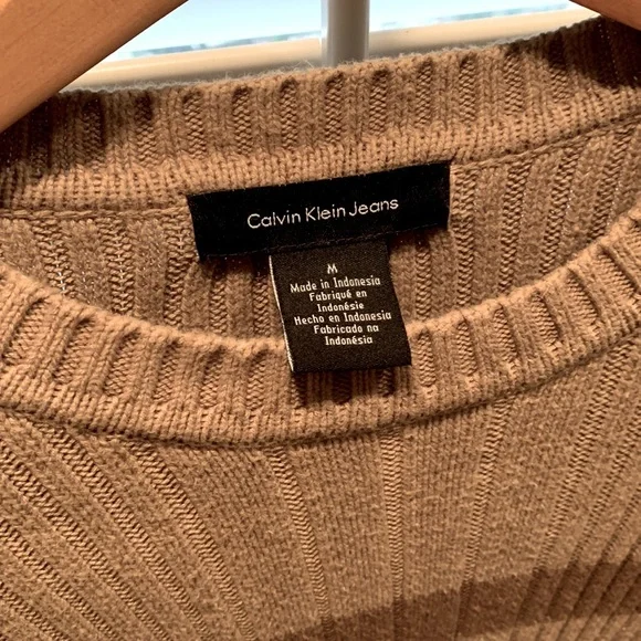 Calvin Klein Jeans Medium long Sleeve Tan w/ Brown Stripe Pullover Sweater - Picture 3 of 4